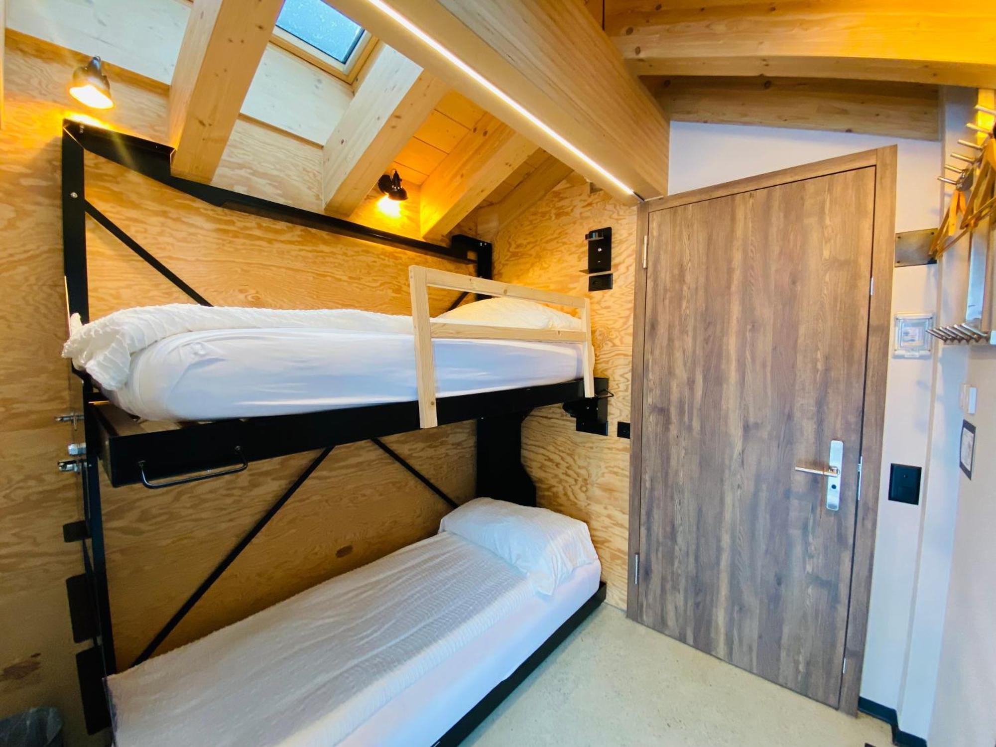 Peaky Riders Self Check-In Hotel Zermatt Rom bilde