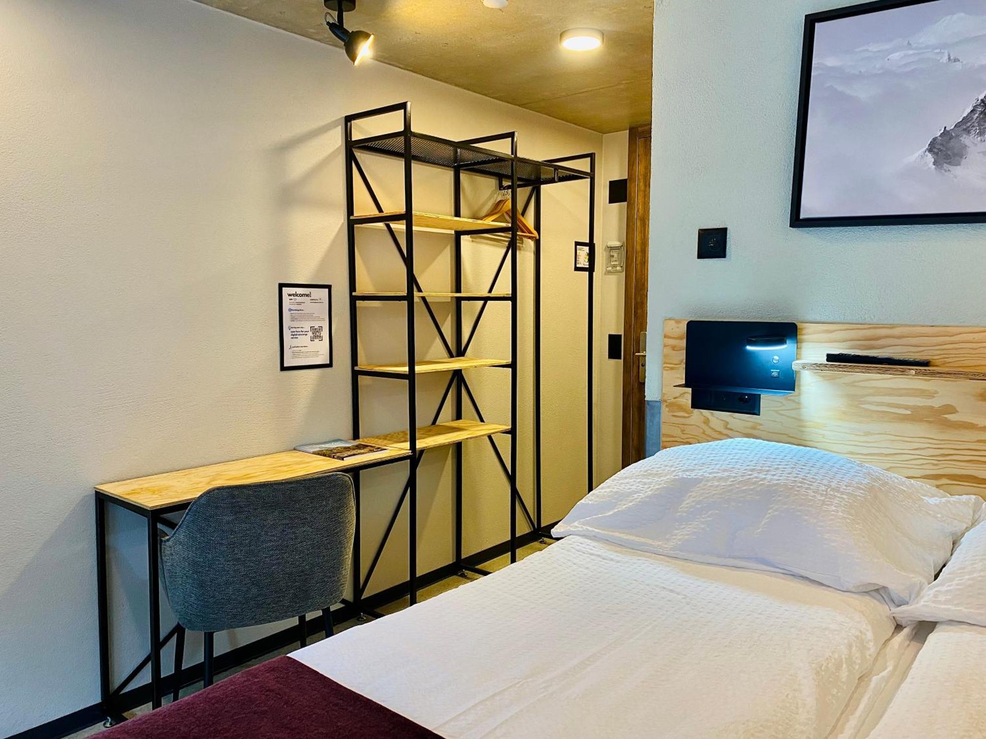 Peaky Riders Self Check-In Hotel Zermatt Rom bilde
