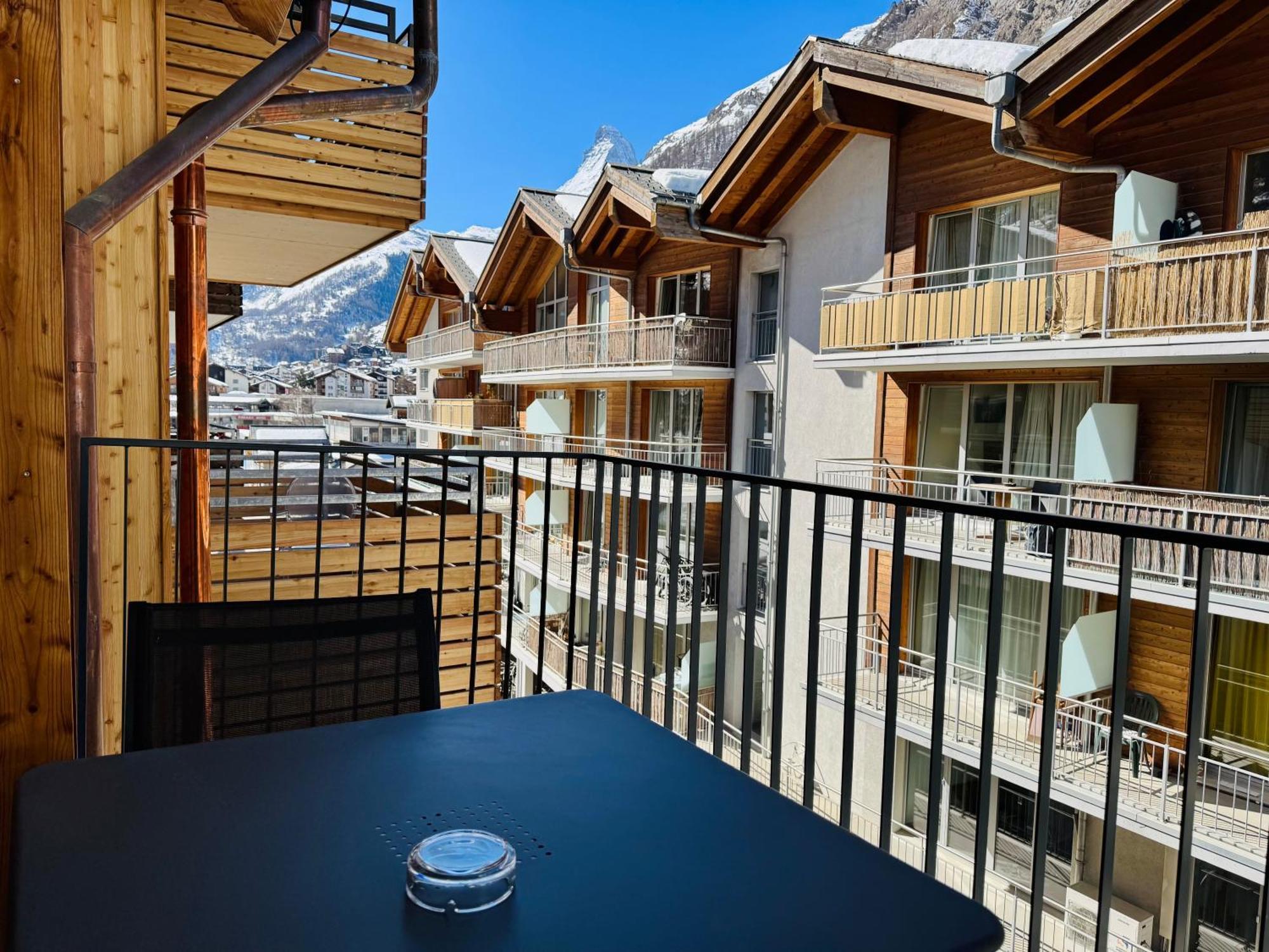 Peaky Riders Self Check-In Hotel Zermatt Rom bilde